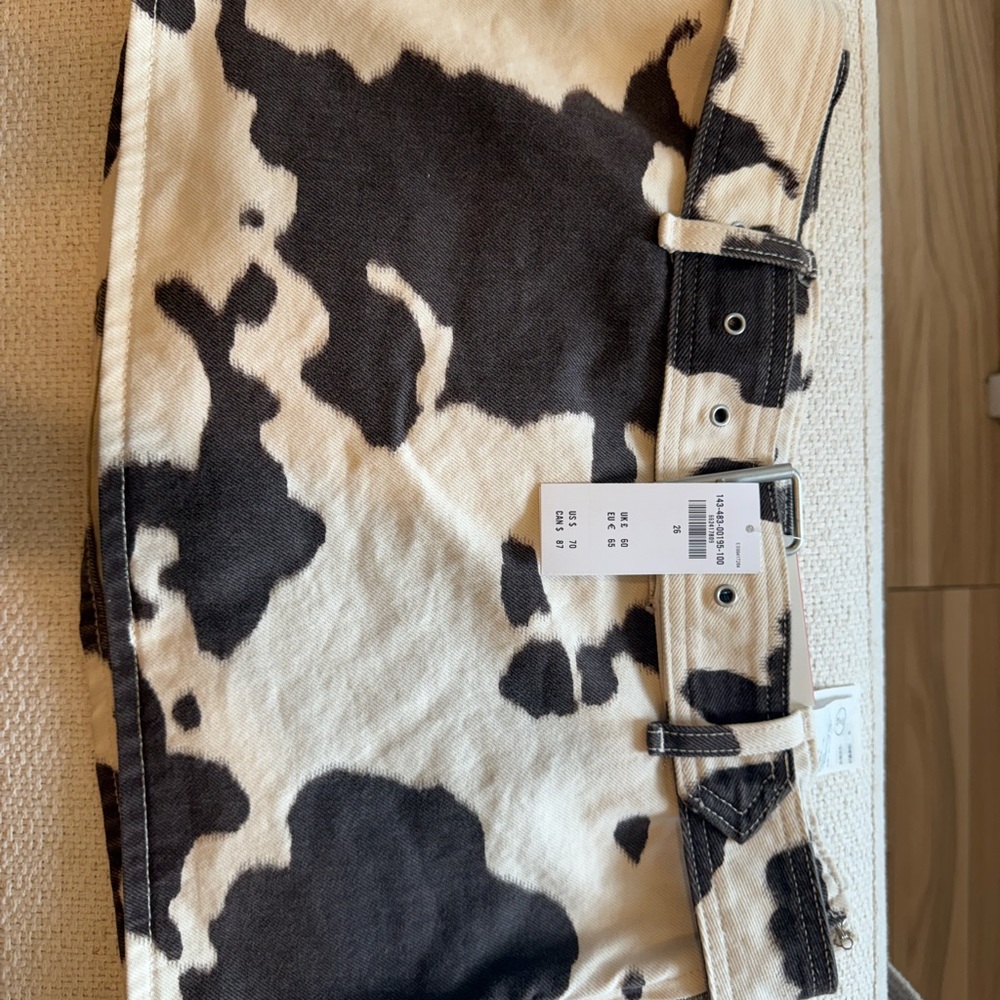 Abercrombie Cow Print Skirt size 26